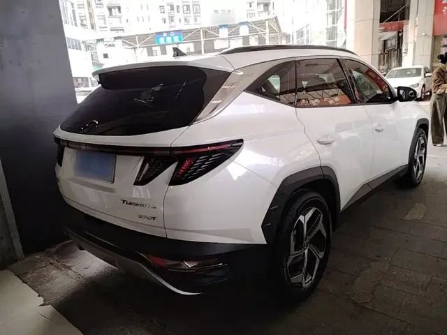 Hyundai Tucson — Фото автомобиля 6