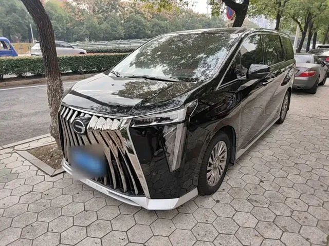 Фотография автомобиля — GAC Trumpchi M8