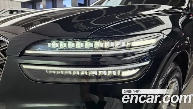 Genesis GV70 — Фото автомобиля 7