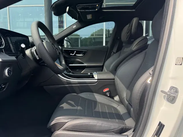 Mercedes-Benz C-Class — Фото автомобиля 15