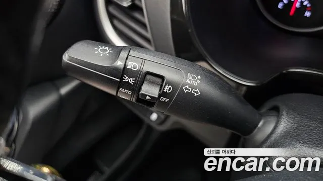 Kia Seltos Seltos Бензин 1.6 Turbo 4WD — Фото автомобиля 24