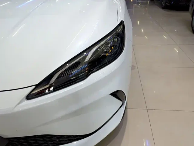 BYD Seal 05 DM-i — Фото автомобиля 23