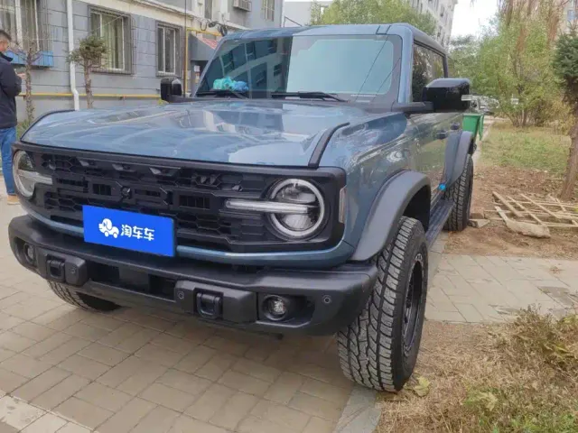 Фотография автомобиля — Ford Bronco