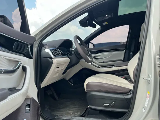 BYD Song PLUS — Фото автомобиля 8