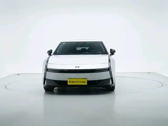 Xpeng P7 — Фото автомобиля 7