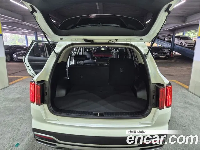 Kia Sorento Sorento 4-е поколение Дизель 2.2 2WD — Фото автомобиля 19
