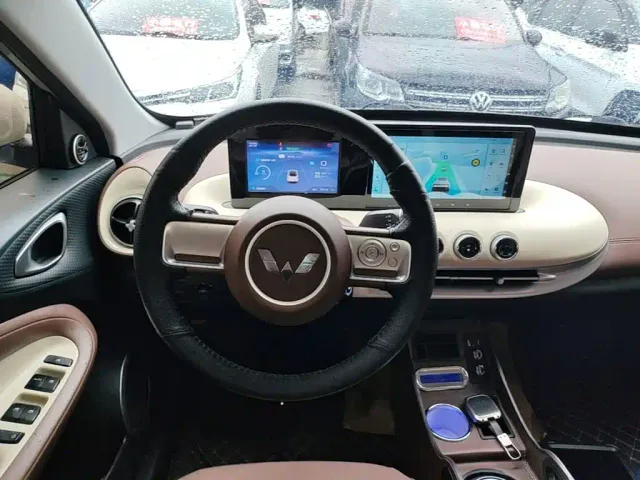 Wuling Bingo — Фото автомобиля 10
