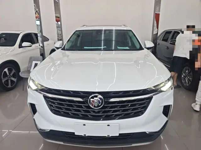 Buick Envision Plus — Фото автомобиля 2