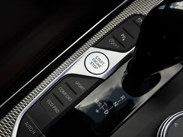 BMW 3 Series — Фото автомобиля 19