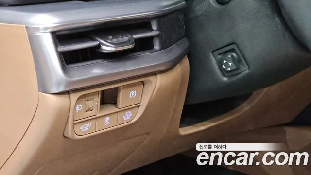 Hyundai Grandeur GN7 — Фото автомобиля 19