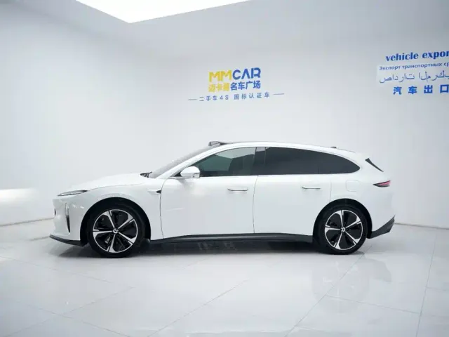 Nio ET5 Touring — Фото автомобиля 11
