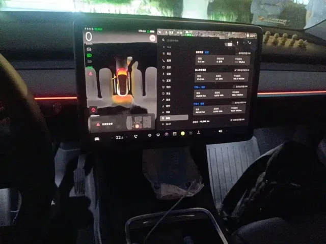 Tesla Model Y — Фото автомобиля 7