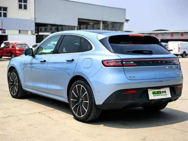 Aito M5 — Фото автомобиля 6