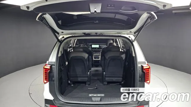 Kia Carnival Generation 4 — Фото автомобиля 20