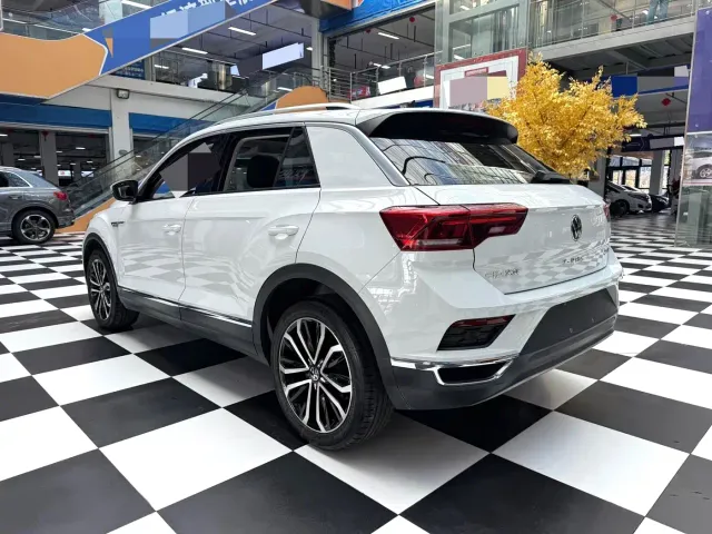 Volkswagen T-Roc — Фото автомобиля 17