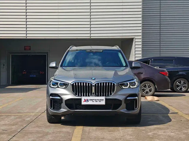 BMW X5 — Фото автомобиля 2