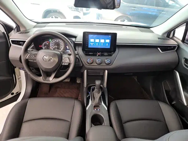 Toyota Corolla Cross — Фото автомобиля 9