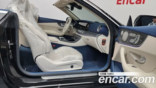 Mercedes-Benz E-Class — Фото автомобиля 11