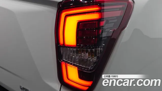 KG_Mobility_Ssangyong Rexton Новый Rexton Sport Khan Дизель 2.2 4WD — Фото автомобиля 19