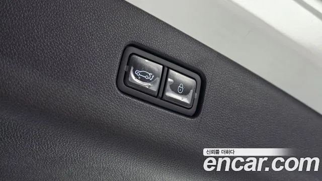 Genesis GV70 — Фото автомобиля 28