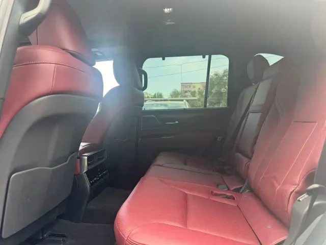 Lexus LX — Фото автомобиля 8