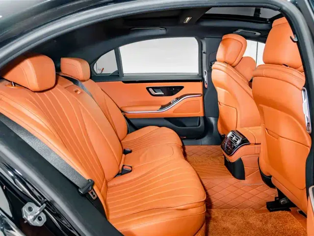 Mercedes-Benz S-Class — Фото автомобиля 19