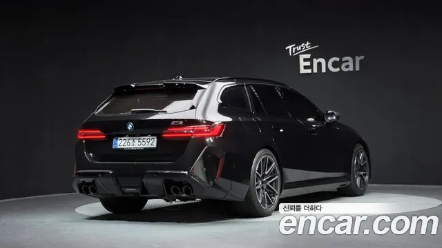 BMW M5 — Фото автомобиля 2