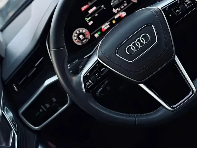 Audi A6L — Фото автомобиля 10
