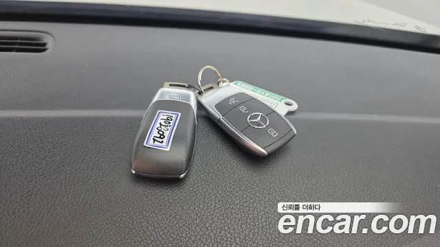 Mercedes-Benz GLB-Class — Фото автомобиля 15