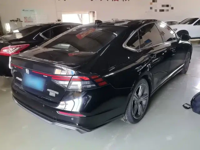 Honda Accord — Фото автомобиля 6
