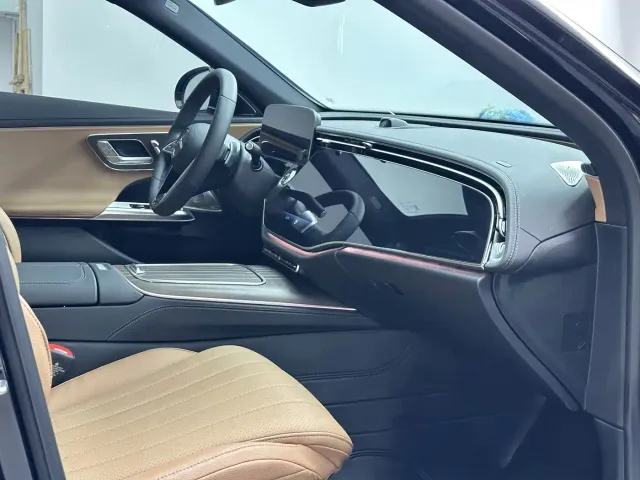 Mercedes-Benz E-Class — Фото автомобиля 17