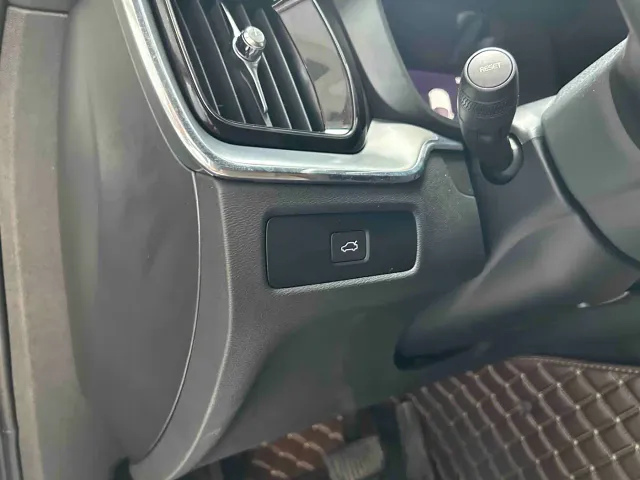 Volvo Volvo XC60 2024 B5 AWD Zhiyi Luxury Edition — Фото автомобиля 13