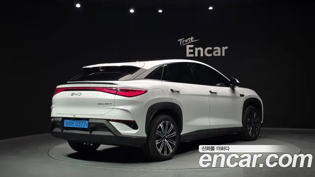 BYD Sealion 7 — Фото автомобиля 2