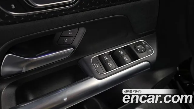 Mercedes-Benz EQA — Фото автомобиля 6