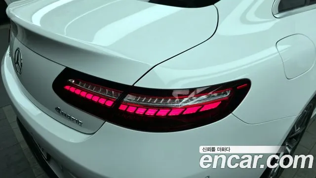 Mercedes-Benz E-Class — Фото автомобиля 23