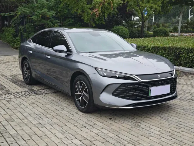 BYD Qin L — Фото автомобиля 3