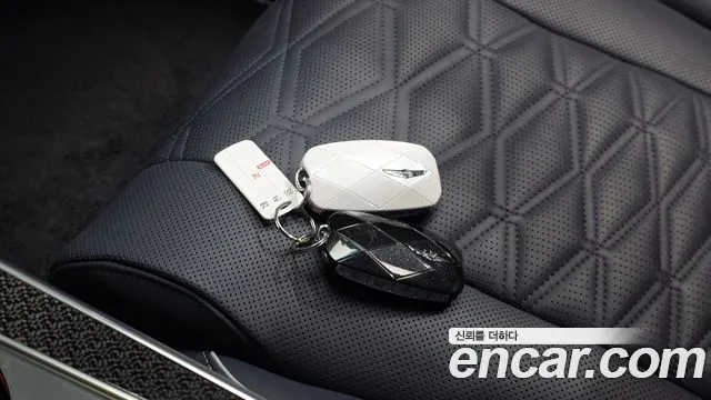 Genesis GV80 — Фото автомобиля 29