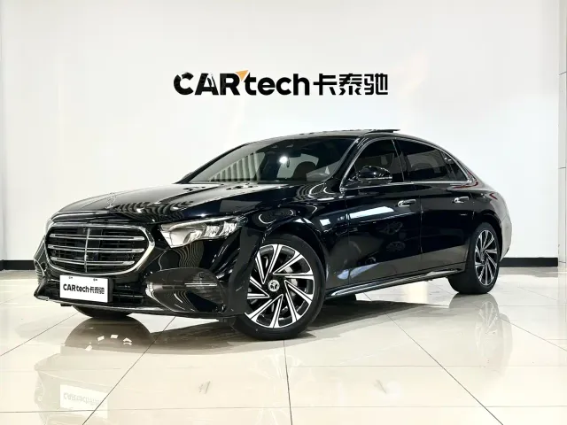 Mercedes-Benz E-Class — Фото автомобиля 3