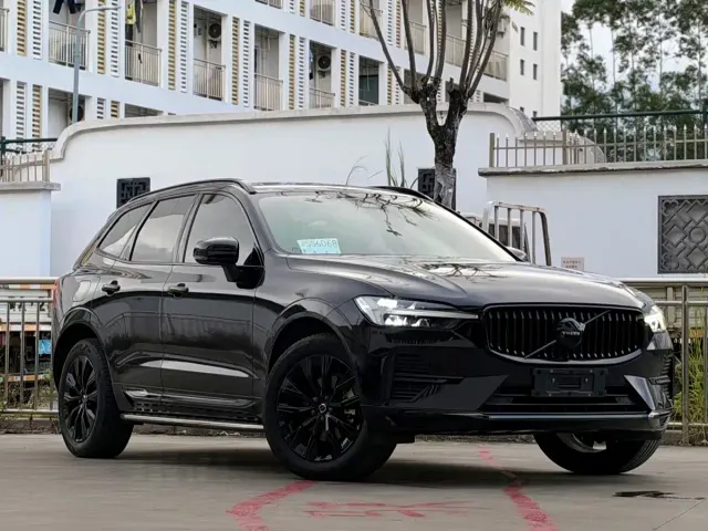 Volvo XC60 — Фото автомобиля 3