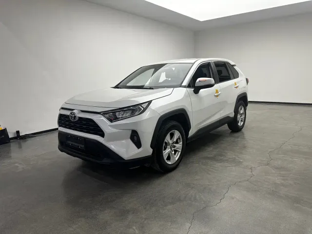 Фотография автомобиля — Toyota RAV4