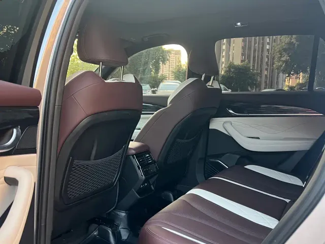 Geely Xingyue L — Фото автомобиля 8