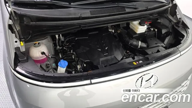 Hyundai Staria — Фото автомобиля 9