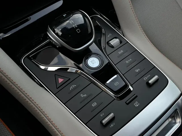BYD Song PLUS — Фото автомобиля 17