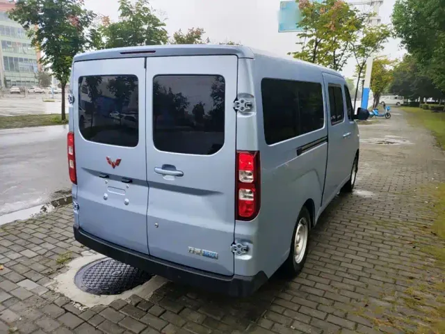 Wuling Yangguang — Фото автомобиля 6