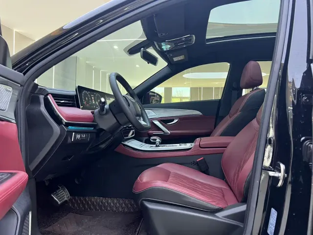 Jetour X70 Plus — Фото автомобиля 4