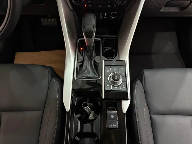 Mitsubishi Eclipse Cross — Фото автомобиля 14