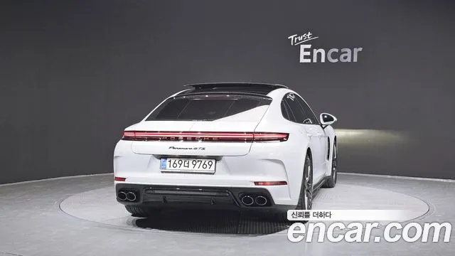 Porsche Panamera Panamera (976) — Фото автомобиля 4