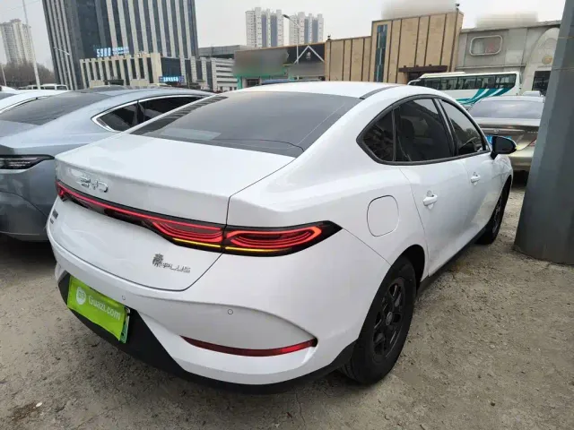 BYD Qin PLUS — Фото автомобиля 4