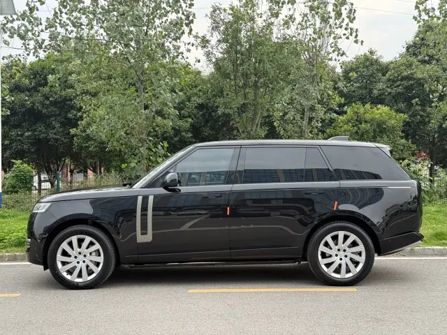 Land Rover Range Rover — Фото автомобиля 12