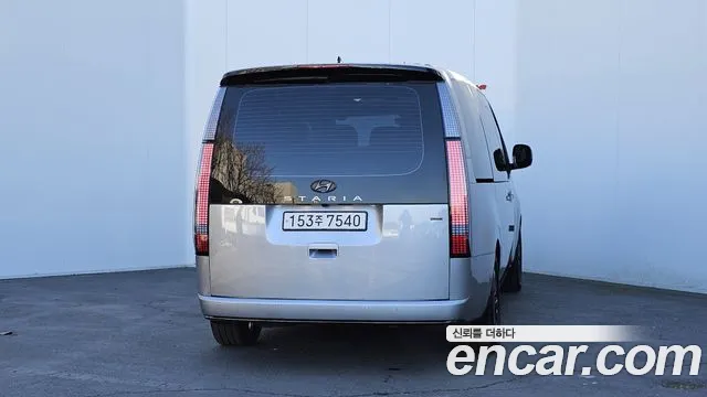 Hyundai Staria Staria 4WD Lounge 9 мест — Фото автомобиля 4